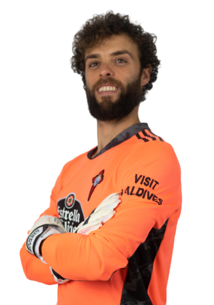 Imágen del jugador Sergio Álvarez posando