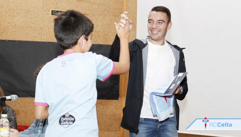 aspas_iago_colegios_visitas_vigo_celta.jpg