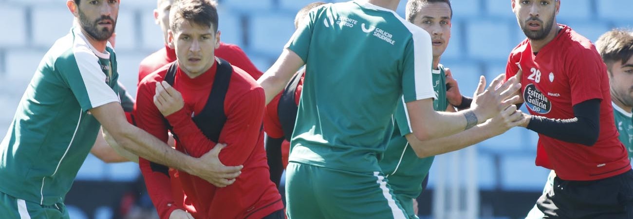 brais-mendez-radoja-celta-coruxo-entrenamiento-balaidos-220318.jpg