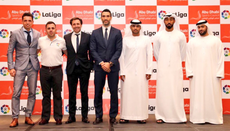 felipe_abu_dhabi_liga_conferencia.jpg