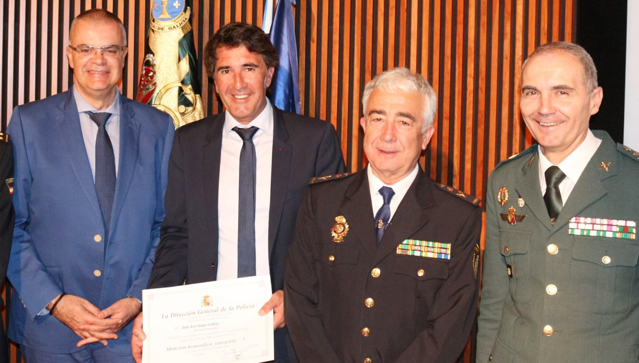 julio-vargas-mencion-honorifica-policia-nacional.jpg