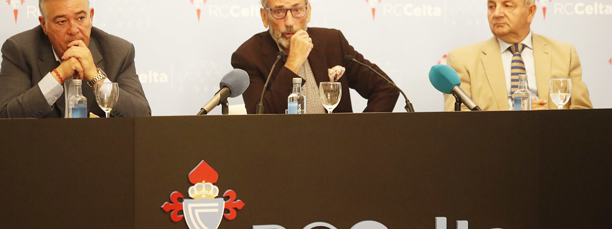 presidente-carlos-mourino-rueda-de-prensa-salon-regio-sede.jpg